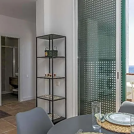 Eden Oceanfront Hideaway فندق 4*